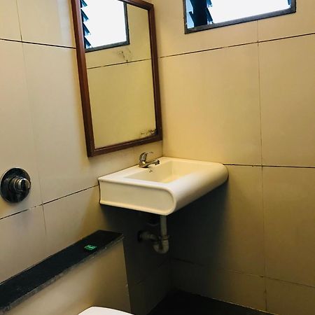 Liva Rooms Nashik Bagian luar foto