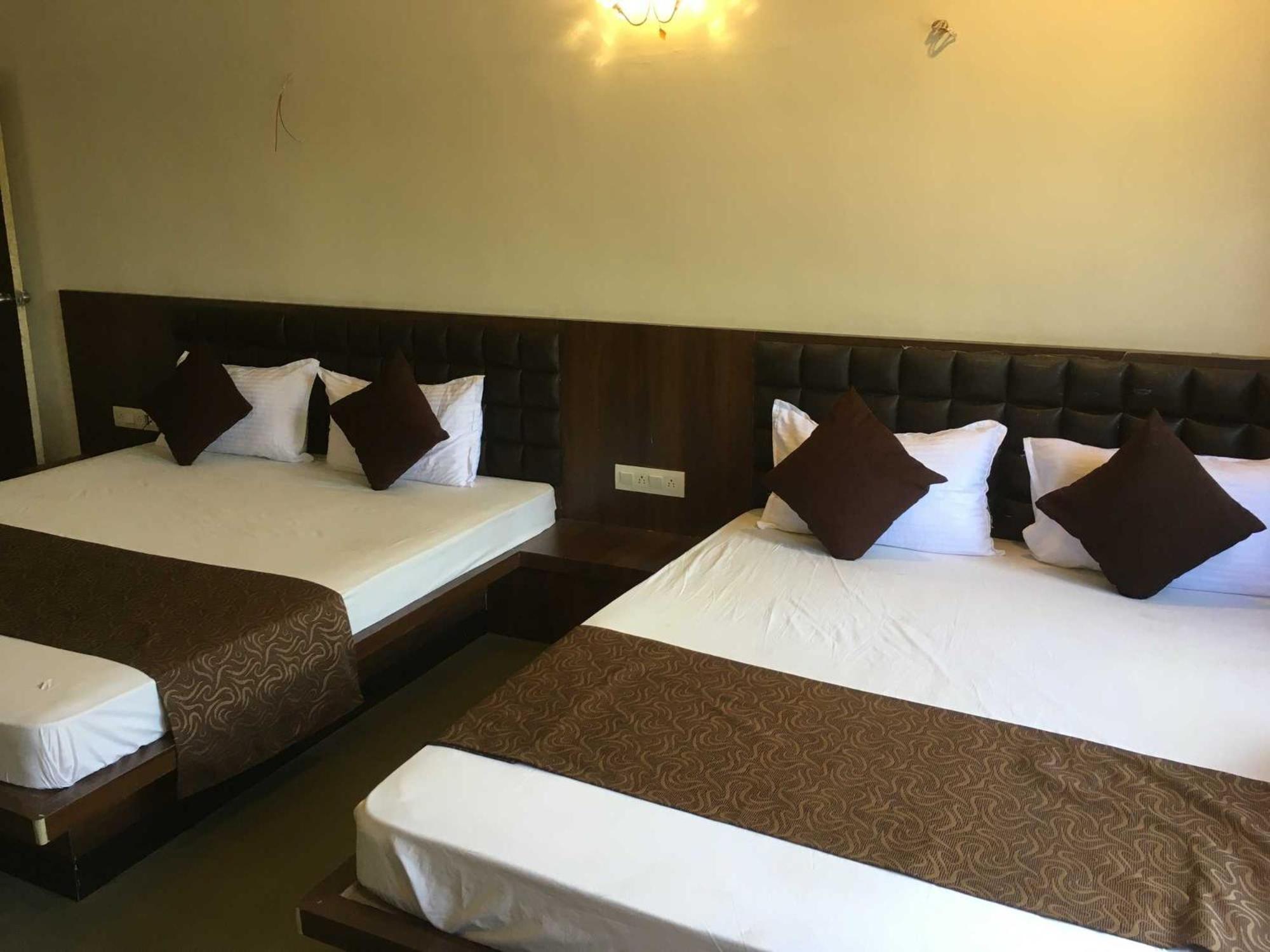 Liva Rooms Nashik Bagian luar foto