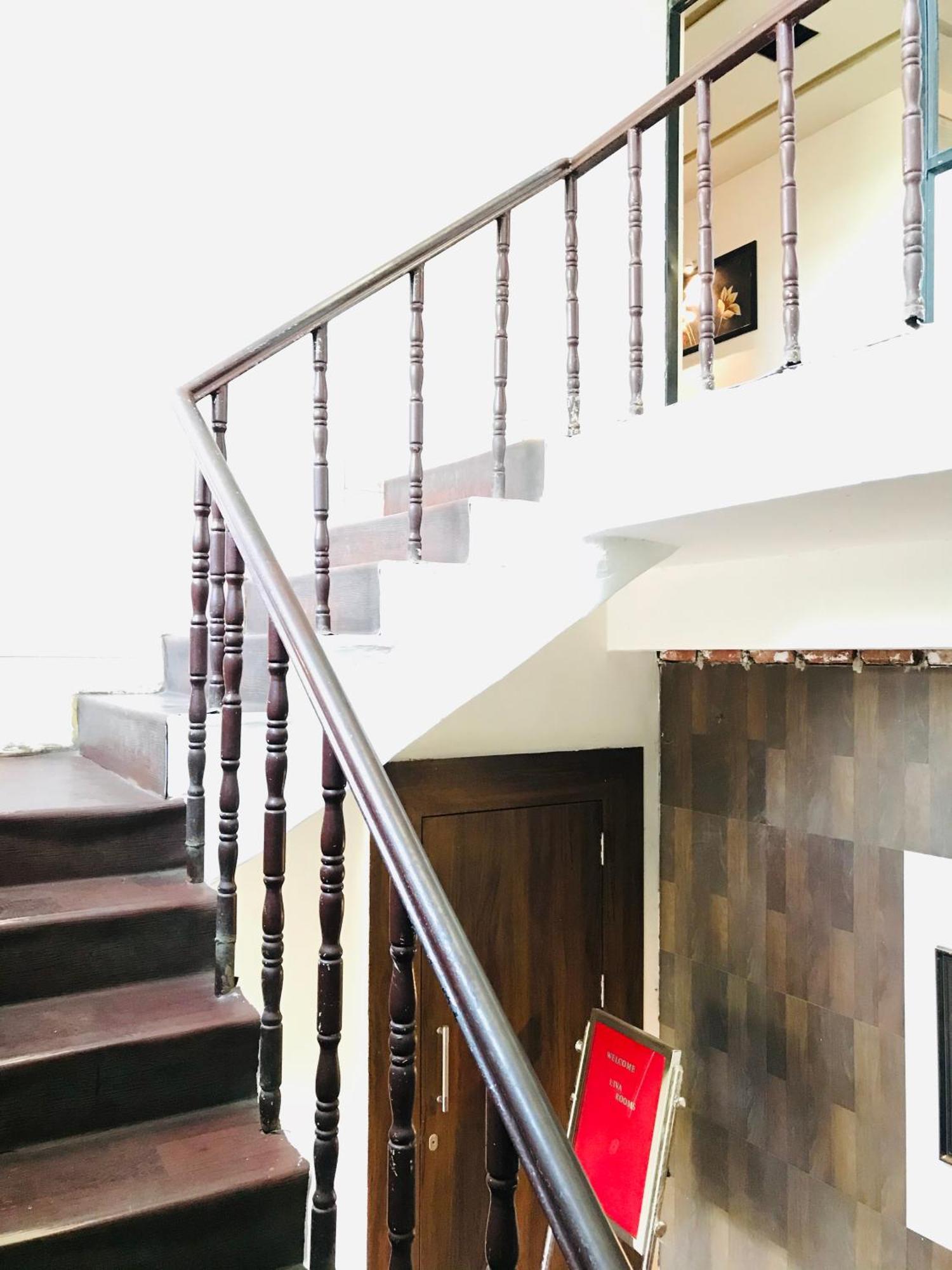 Liva Rooms Nashik Bagian luar foto