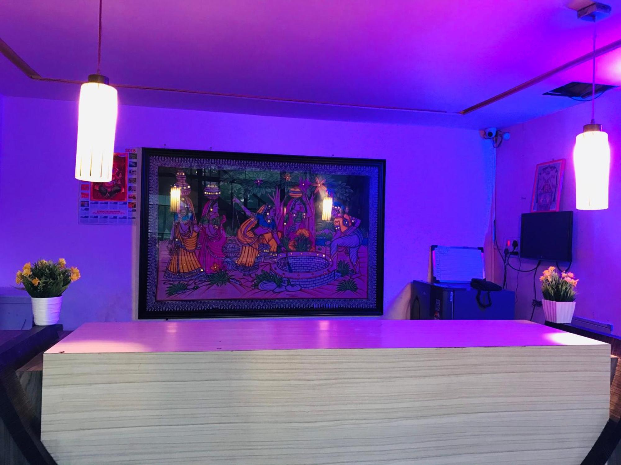 Liva Rooms Nashik Bagian luar foto